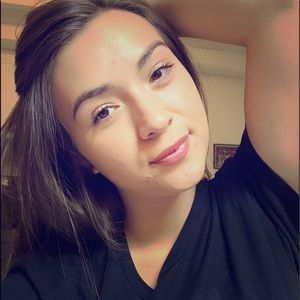 Meet your Posher, Araceli